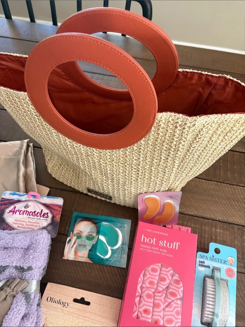 NEW Spa Set with Tote - Picture 4 of 7